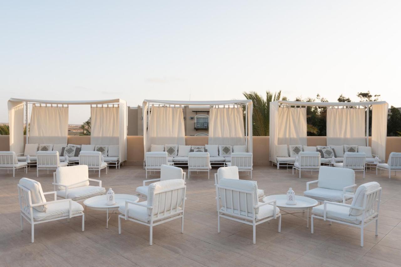 Hotel Jaz Neo Almazino, Almaza Bay à Majid Abu Zayd Extérieur photo
